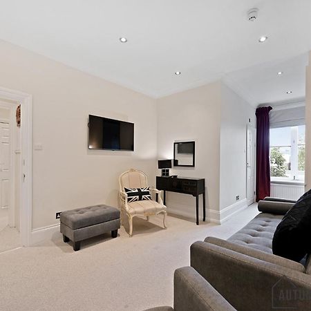 Beautiful 2 King Size Beds 2 Bath- Sleeps 5 In Earls Court Appartement Londen Buitenkant foto